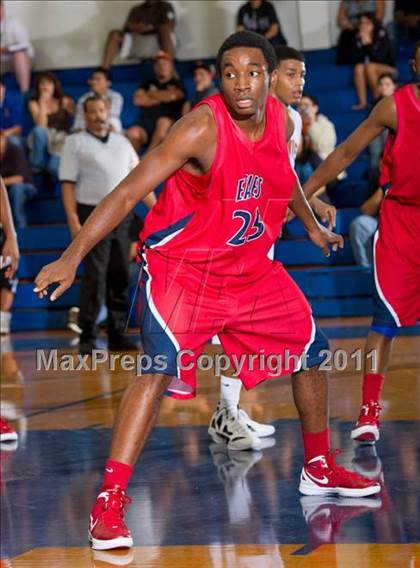 Thumbnail 3 in Dobie vs. Atascocita (McDonald's Texas Invitational) photogallery.