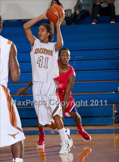 Thumbnail 3 in Dobie vs. Atascocita (McDonald's Texas Invitational) photogallery.