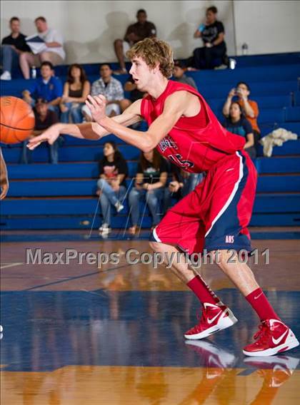 Thumbnail 1 in Dobie vs. Atascocita (McDonald's Texas Invitational) photogallery.