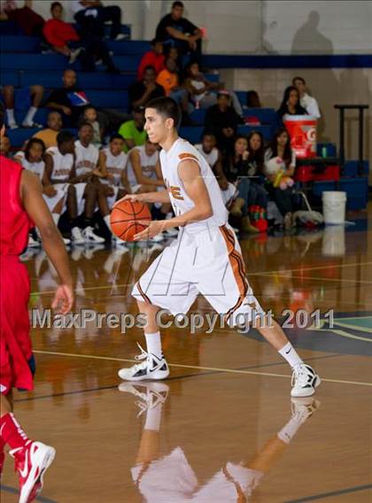 Thumbnail 1 in Dobie vs. Atascocita (McDonald's Texas Invitational) photogallery.