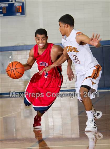 Thumbnail 3 in Dobie vs. Atascocita (McDonald's Texas Invitational) photogallery.
