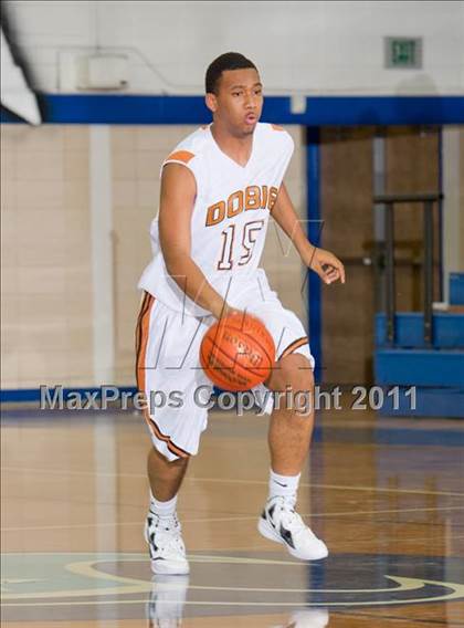 Thumbnail 3 in Dobie vs. Atascocita (McDonald's Texas Invitational) photogallery.