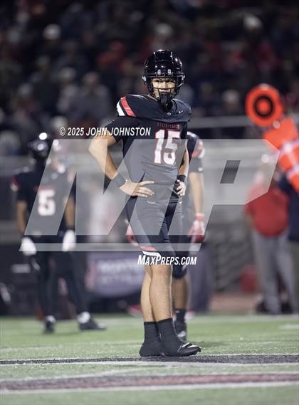 Thumbnail 2 in Mater Dei @ Centennial (CIF SS D1 Semifinal) photogallery.