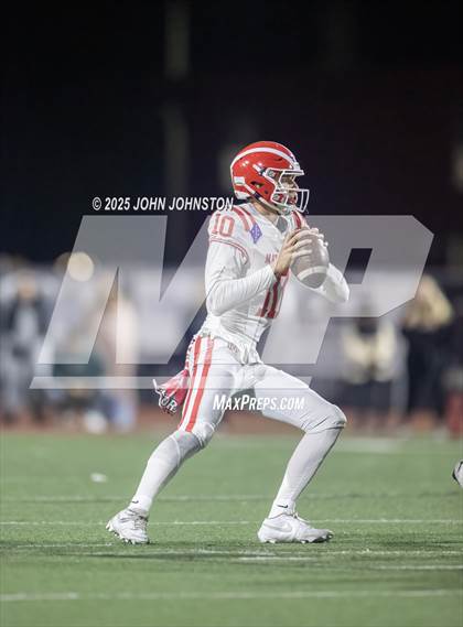 Thumbnail 1 in Mater Dei @ Centennial (CIF SS D1 Semifinal) photogallery.