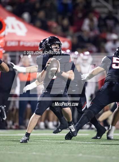 Thumbnail 2 in Mater Dei @ Centennial (CIF SS D1 Semifinal) photogallery.