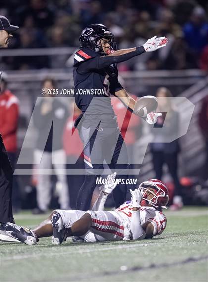 Thumbnail 3 in Mater Dei @ Centennial (CIF SS D1 Semifinal) photogallery.