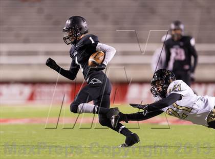 Thumbnail 2 in Desert Hills vs. Pine View (UHSAA 3AA Final) photogallery.