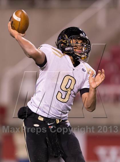 Thumbnail 3 in Desert Hills vs. Pine View (UHSAA 3AA Final) photogallery.