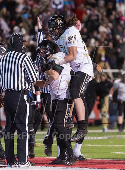 Thumbnail 1 in Desert Hills vs. Pine View (UHSAA 3AA Final) photogallery.