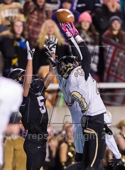 Thumbnail 2 in Desert Hills vs. Pine View (UHSAA 3AA Final) photogallery.