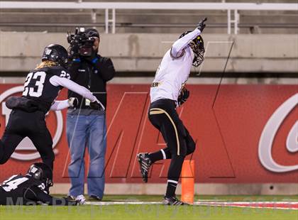 Thumbnail 2 in Desert Hills vs. Pine View (UHSAA 3AA Final) photogallery.