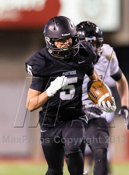 Thumbnail 1 in Desert Hills vs. Pine View (UHSAA 3AA Final) photogallery.