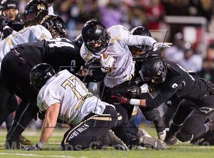 Thumbnail 3 in Desert Hills vs. Pine View (UHSAA 3AA Final) photogallery.