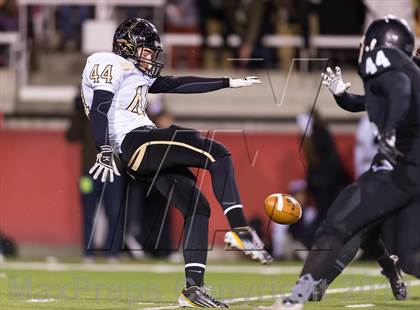 Thumbnail 2 in Desert Hills vs. Pine View (UHSAA 3AA Final) photogallery.