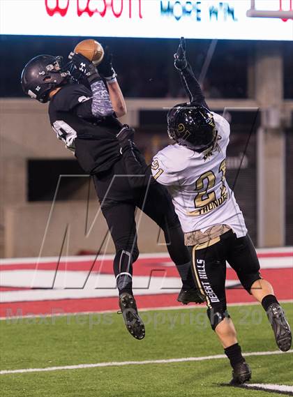 Thumbnail 2 in Desert Hills vs. Pine View (UHSAA 3AA Final) photogallery.