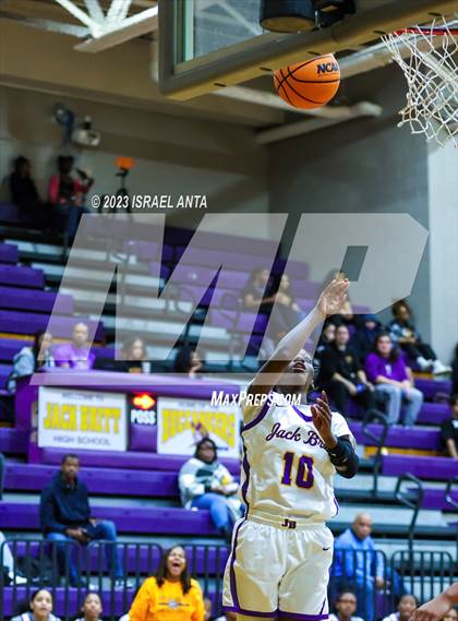 Thumbnail 3 in Douglas Byrd @ Jack Britt photogallery.