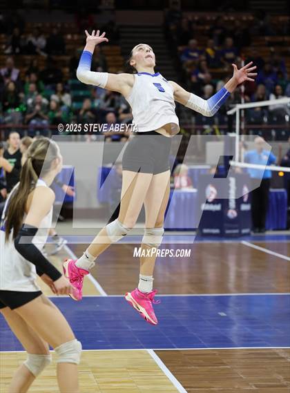 Thumbnail 2 in Stargate School vs. Village (CHSAA 3A First Round) photogallery.