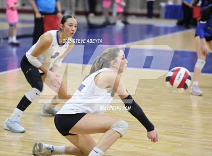 Thumbnail 2 in Stargate School vs. Village (CHSAA 3A First Round) photogallery.