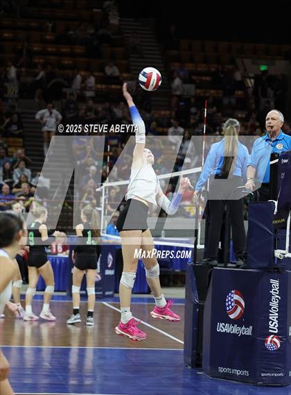 Thumbnail 3 in Stargate School vs. Village (CHSAA 3A First Round) photogallery.