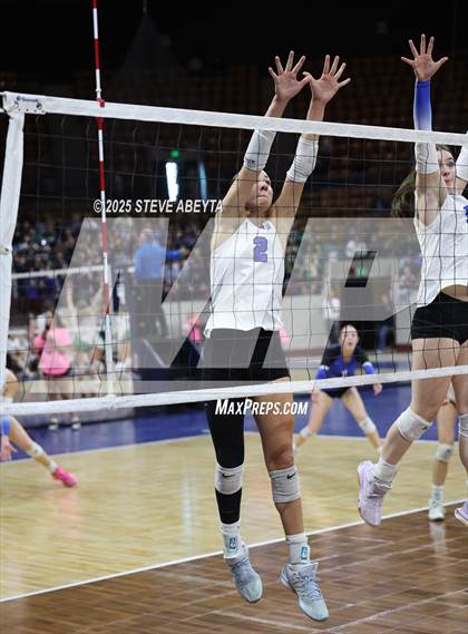 Thumbnail 2 in Stargate School vs. Village (CHSAA 3A First Round) photogallery.