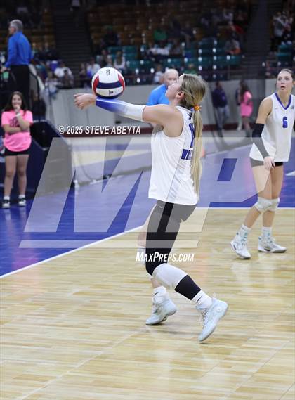 Thumbnail 1 in Stargate School vs. Village (CHSAA 3A First Round) photogallery.