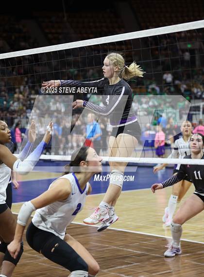 Thumbnail 3 in Stargate School vs. Village (CHSAA 3A First Round) photogallery.