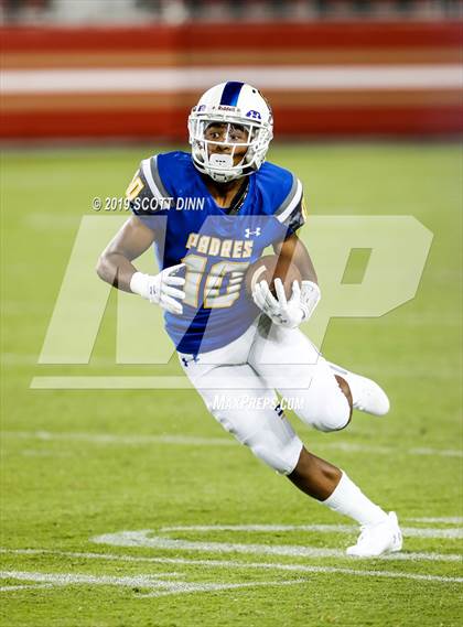 Thumbnail 2 in Menlo-Atherton v Serra (Levi's Stadium High School Series) photogallery.