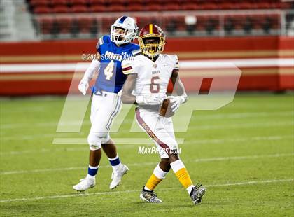 Thumbnail 1 in Menlo-Atherton v Serra (Levi's Stadium High School Series) photogallery.