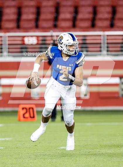 Thumbnail 1 in Menlo-Atherton v Serra (Levi's Stadium High School Series) photogallery.