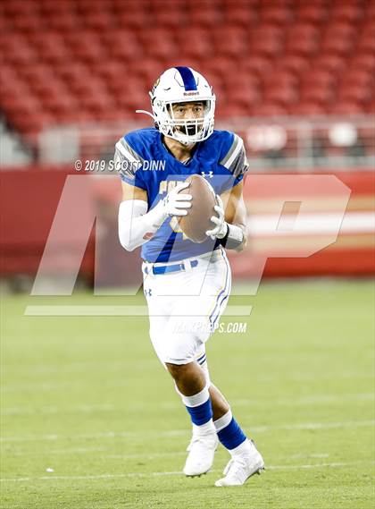 Thumbnail 3 in Menlo-Atherton v Serra (Levi's Stadium High School Series) photogallery.