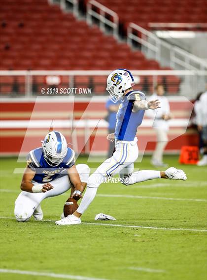 Thumbnail 1 in Menlo-Atherton v Serra (Levi's Stadium High School Series) photogallery.