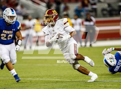 Thumbnail 2 in Menlo-Atherton v Serra (Levi's Stadium High School Series) photogallery.