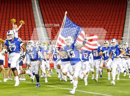 Thumbnail 3 in Menlo-Atherton v Serra (Levi's Stadium High School Series) photogallery.