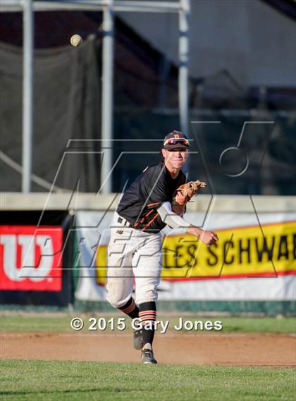 Thumbnail 2 in Vanden vs Roseville (CIF SJS D2 Final) photogallery.