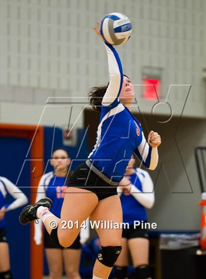 Thumbnail 3 in SS Seward vs. Tuxedo (Section 9 Class D Final) photogallery.