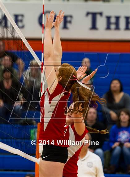 Thumbnail 3 in SS Seward vs. Tuxedo (Section 9 Class D Final) photogallery.