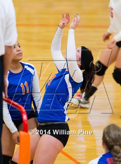 Thumbnail 1 in SS Seward vs. Tuxedo (Section 9 Class D Final) photogallery.