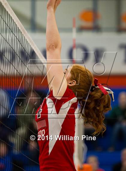 Thumbnail 3 in SS Seward vs. Tuxedo (Section 9 Class D Final) photogallery.