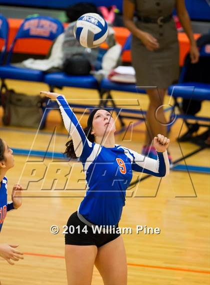 Thumbnail 2 in SS Seward vs. Tuxedo (Section 9 Class D Final) photogallery.