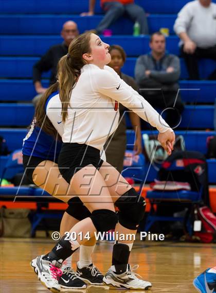 Thumbnail 2 in SS Seward vs. Tuxedo (Section 9 Class D Final) photogallery.
