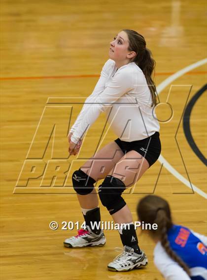 Thumbnail 1 in SS Seward vs. Tuxedo (Section 9 Class D Final) photogallery.