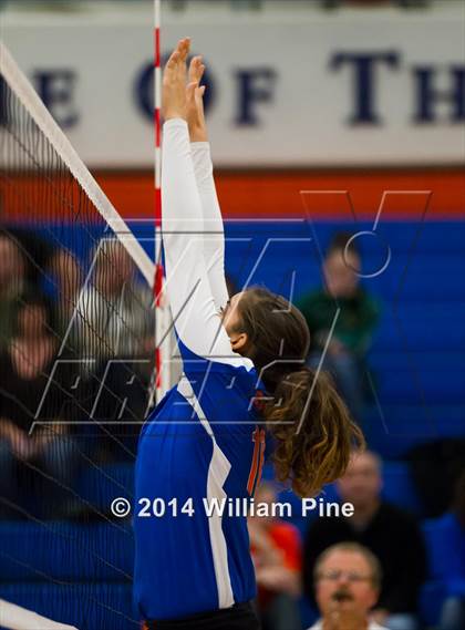 Thumbnail 2 in SS Seward vs. Tuxedo (Section 9 Class D Final) photogallery.