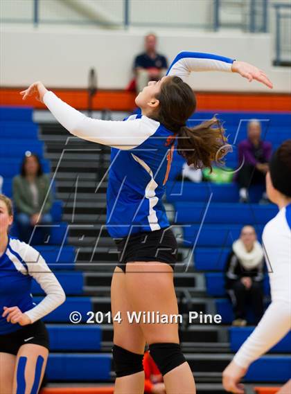 Thumbnail 1 in SS Seward vs. Tuxedo (Section 9 Class D Final) photogallery.