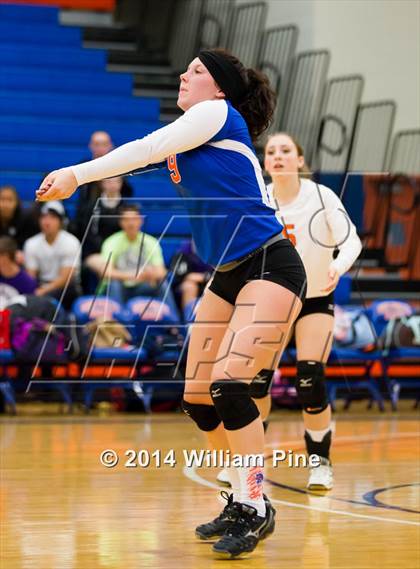Thumbnail 2 in SS Seward vs. Tuxedo (Section 9 Class D Final) photogallery.