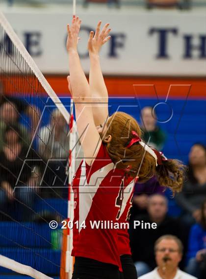 Thumbnail 1 in SS Seward vs. Tuxedo (Section 9 Class D Final) photogallery.
