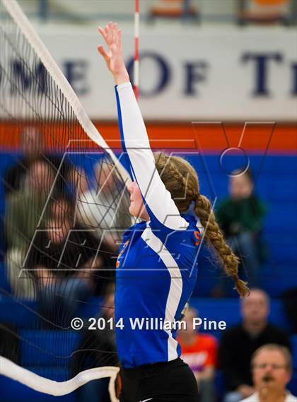 Thumbnail 2 in SS Seward vs. Tuxedo (Section 9 Class D Final) photogallery.