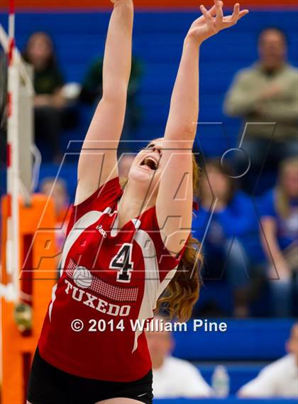 Thumbnail 2 in SS Seward vs. Tuxedo (Section 9 Class D Final) photogallery.