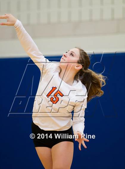 Thumbnail 2 in SS Seward vs. Tuxedo (Section 9 Class D Final) photogallery.