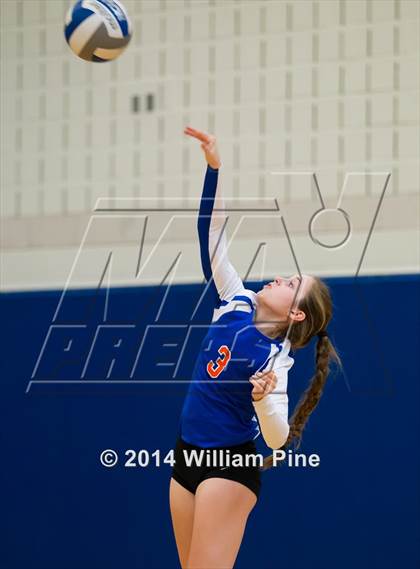 Thumbnail 2 in SS Seward vs. Tuxedo (Section 9 Class D Final) photogallery.