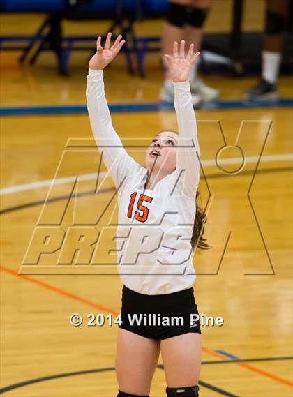 Thumbnail 3 in SS Seward vs. Tuxedo (Section 9 Class D Final) photogallery.
